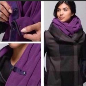 Rare Lululemon vinyasa fleece scarf Berry Yum Yum